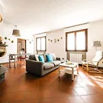 Hostly - Giusy Garden - Only For Holidays شقة كابانولي