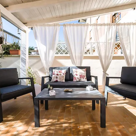 Hostly - Giusy Garden - Only For Holidays Daire *