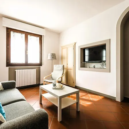 Hostly - Giusy Garden - Only For Holidays Daire *