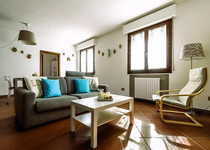 Hostly - Giusy Garden - Only For Holidays *