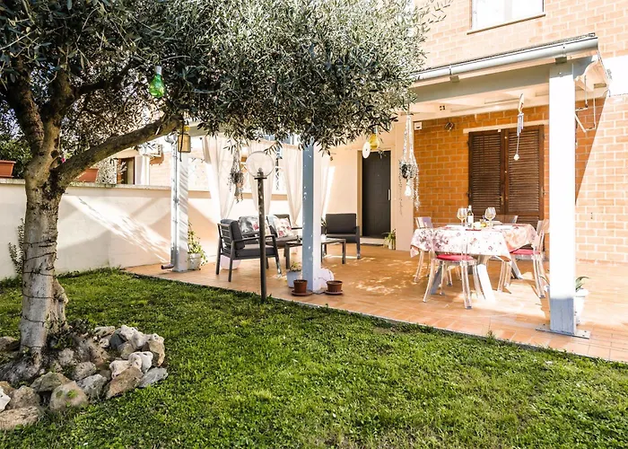 Hostly - Giusy Garden - Only For Holidays Daire *